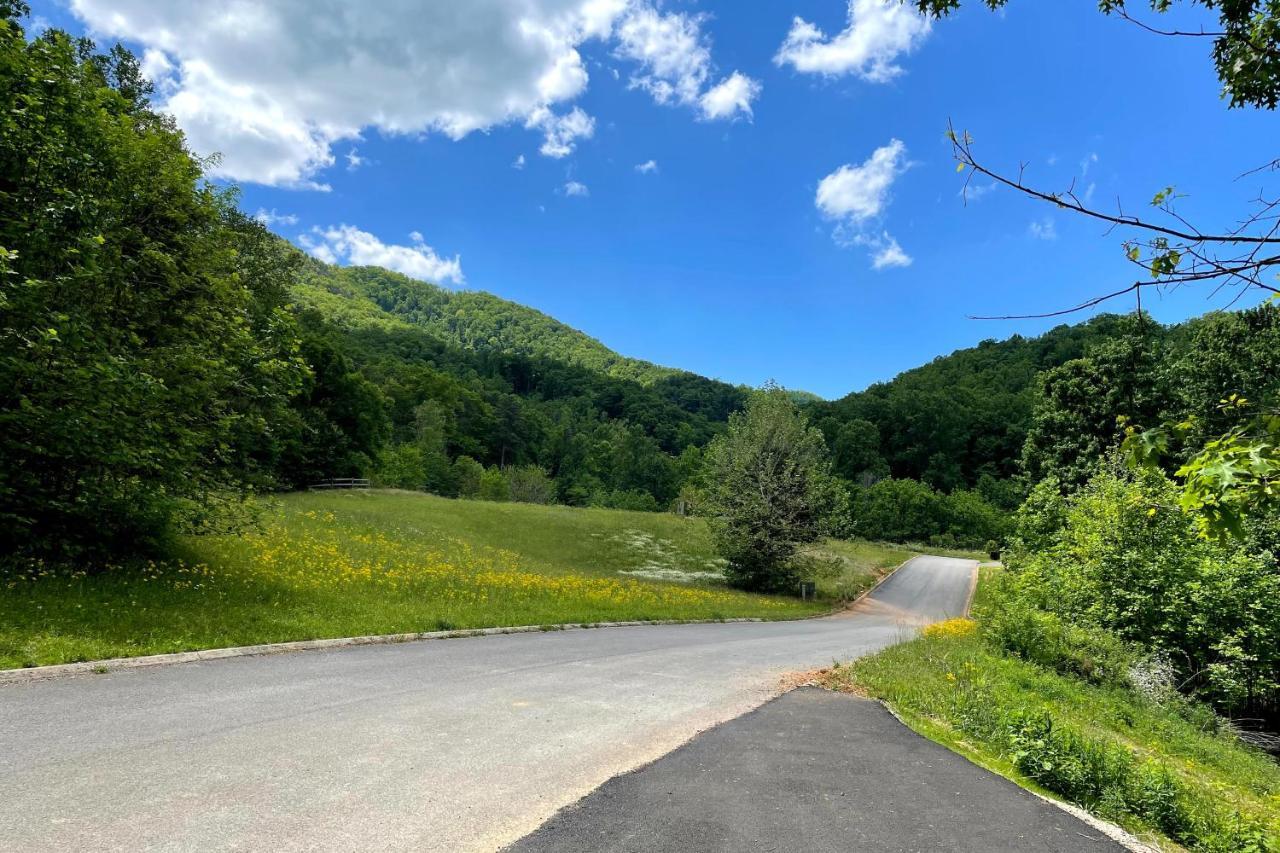 Misty Mountain Retreat Villa Sevierville Exterior photo