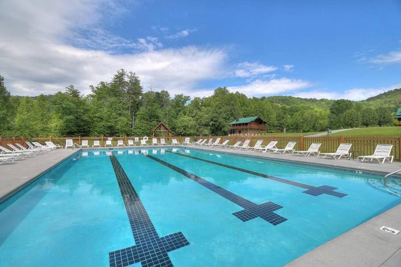 Misty Mountain Retreat Villa Sevierville Exterior photo